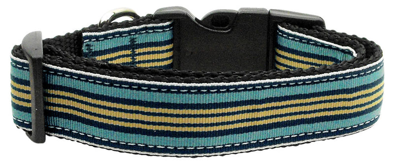 This 1" wide size large dog collar is made of durable nylon with a high quality ribbon overlay.  It is adjustable to fit a neck size from 18-26".