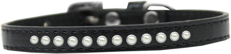 3/8" wide collar adorned with 1 row of pearls and a rhinestone buckle.